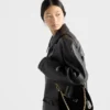 Bolso mini de terciopelo Prada Re-Edition Bolso mini de terciopelo Prada Re-Edition