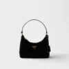 Bolso mini de terciopelo y Saffiano Prada Re-Edition 2005 Bolso mini de terciopelo y Saffiano Prada Re-Edition 2005