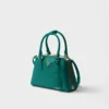 Bolso mini piramidal de piel Saffiano de Prada Bolso mini piramidal de piel Saffiano de Prada