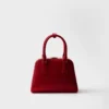 Bolso mini piramidal de piel Saffiano de Prada Bolso mini piramidal de piel Saffiano de Prada