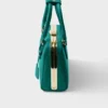 Bolso mini piramidal de piel Saffiano de Prada Bolso mini piramidal de piel Saffiano de Prada