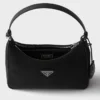 Bolso mini Prada Re-Edition 2005 de Re-Nylon y Saffiano Bolso mini Prada Re-Edition 2005 de Re-Nylon y Saffiano