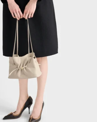 Bolso pequeño Dada de Prada en piel napa