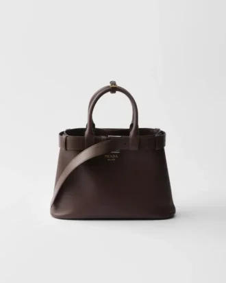 Bolso pequeño de piel con hebilla y correa de Prada