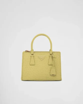 Bolso pequeño de piel de avestruz Prada Galleria
