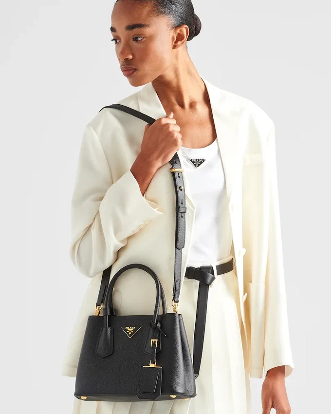 Bolso pequeño doble de piel Saffiano de Prada Double Bolso pequeño doble de piel Saffiano de Prada Double