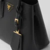 Bolso pequeño doble de piel Saffiano de Prada Double Bolso pequeño doble de piel Saffiano de Prada Double