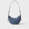 Bolso pequeño Prada Arqua de piel de nubuck Bolso pequeño Prada Arqua de piel de nubuck