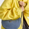 Bolso pequeño Prada Arqua de piel de nubuck Bolso pequeño Prada Arqua de piel de nubuck