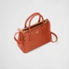 Bolso pequeño Prada Galleria de piel de cocodrilo Bolso pequeño Prada Galleria de piel de cocodrilo