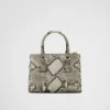 Bolso pequeño Prada Galleria de piel de pitón Bolso pequeño Prada Galleria de piel de pitón