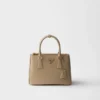 Bolso pequeño Prada Galleria de piel Saffiano charolada Bolso pequeño Prada Galleria de piel Saffiano charolada