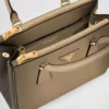 Bolso pequeño Prada Galleria de piel Saffiano Ombra Bolso pequeño Prada Galleria de piel Saffiano Ombra