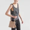 Bolso pequeño Prada Panier de piel Saffiano