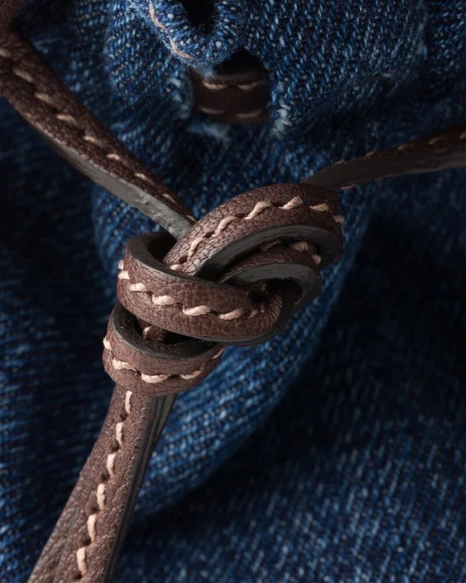 Bolso Prada Bonnie mediano de denim y cuero Bolso Prada Bonnie mediano de denim y cuero
