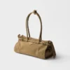 Bolso Prada Bonnie mediano de piel de nubuck Bolso Prada Bonnie mediano de piel de nubuck