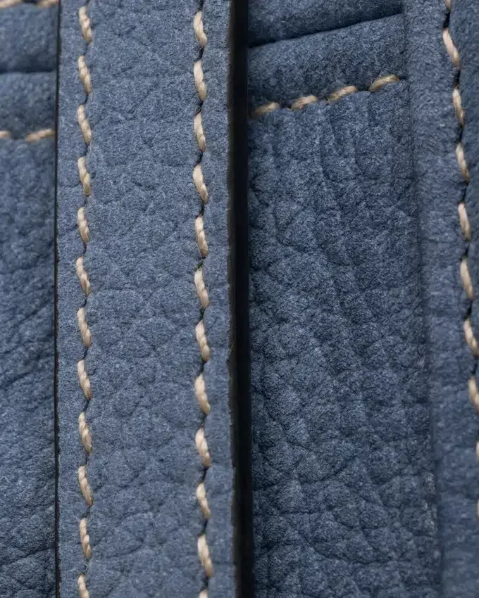 Bolso Prada Bonnie mediano de piel de nubuck Bolso Prada Bonnie mediano de piel de nubuck