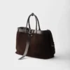 Bolso Prada Buckle de gamuza con cinturón Bolso Prada Buckle de gamuza con cinturón