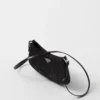 Bolso Prada Cleo de satén con cristales Bolso Prada Cleo de satén con cristales