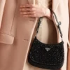 Bolso Prada Cleo de satén con cristales Bolso Prada Cleo de satén con cristales