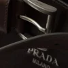 Bolso Prada de piel napa con hebilla y cinturón Bolso Prada de piel napa con hebilla y cinturón