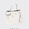 Bolso Prada Double mediano de piel Saffiano Bolso Prada Double mediano de piel Saffiano