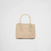 Bolso Prada Galleria Mini de piel de avestruz Bolso Prada Galleria Mini de piel de avestruz