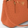 Bolso Prada Galleria Mini de piel de avestruz Bolso Prada Galleria Mini de piel de avestruz