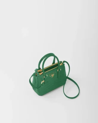Bolso Prada Galleria Mini de piel de cocodrilo