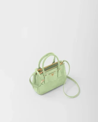 Bolso Prada Galleria Mini de piel de lagarto
