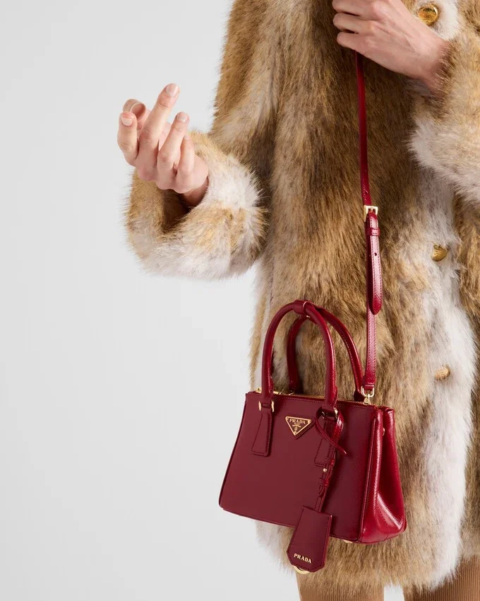 Bolso Prada Galleria Mini Saffiano en charol Bolso Prada Galleria Mini Saffiano en charol