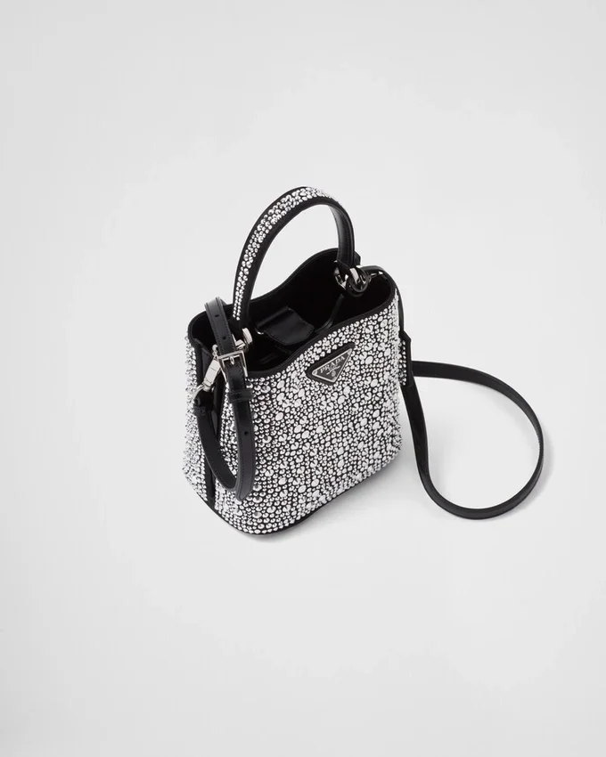 Bolso Prada Panier de satén con cristales Bolso Prada Panier de satén con cristales
