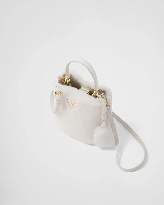Bolso Prada Panier Mini de piel de oveja Bolso Prada Panier Mini de piel de oveja