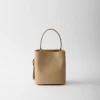 Bolso Prada Panier Mini de piel Saffiano Bolso Prada Panier Mini de piel Saffiano