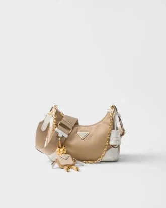 Bolso Prada Re-Edition 2005 de Re-Nylon y piel Saffiano con charm