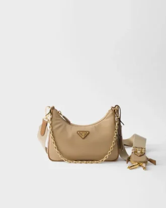 Bolso Prada Re-Edition 2005 de Re-Nylon y piel Saffiano con charm