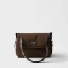 Bolso Prada Traveller mediano acolchado de Re-Nylon