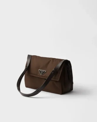 Bolso Prada Traveller mediano acolchado de Re-Nylon