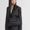 Bolso Prada Traveller mediano acolchado de Re-Nylon