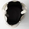 Bolso tipo cubo de cuero con hebilla y cinturón de Prada Bolso tipo cubo de cuero con hebilla y cinturón de Prada
