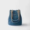 Bolso tipo cubo pequeño de gamuza Prada Mariner