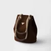 Bolso tipo cubo pequeño de gamuza Prada Mariner Bolso tipo cubo pequeño de gamuza Prada Mariner