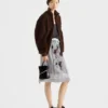 Bolso tipo cubo Prada Petit Sac Noir Mini de terciopelo y piel napa Bolso tipo cubo Prada Petit Sac Noir Mini de terciopelo y piel napa