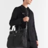 Bolso tote de Re-Nylon y cuero Saffiano Bolso tote de Re-Nylon y cuero Saffiano