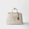 Bolso tote extragrande de mezcla de lino Prada Jardiniare Bolso tote extragrande de mezcla de lino Prada Jardiniare