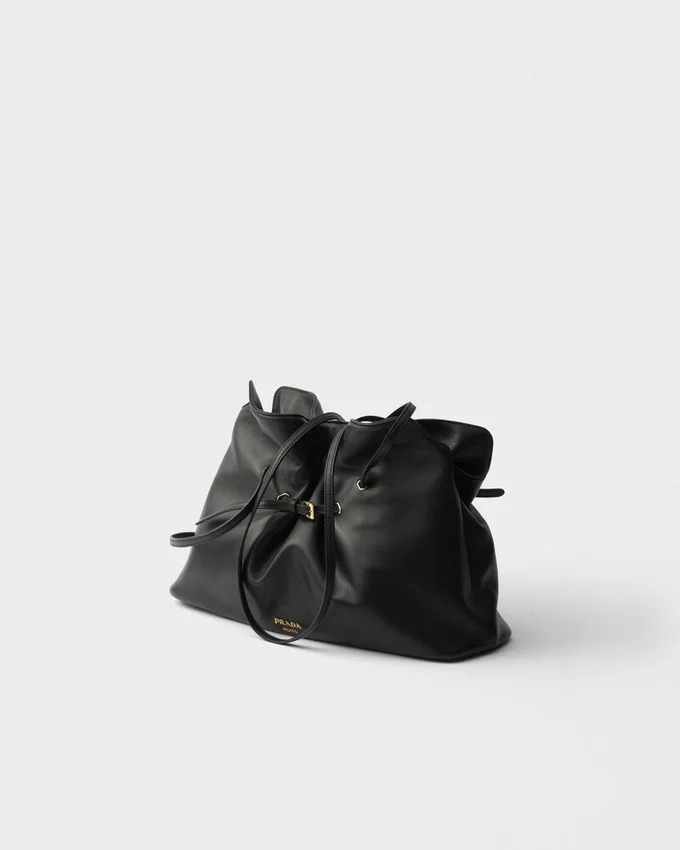 Bolso tote grande Dada de Prada en piel napa Bolso tote grande Dada de Prada en piel napa