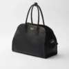 Bolso tote grande de cuero con hebillas Bolso tote grande de cuero con hebillas
