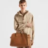 Bolso tote grande de cuero con hebillas Bolso tote grande de cuero con hebillas
