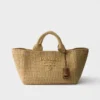 Bolso tote grande de ganchillo con detalles de cuero Bolso tote grande de ganchillo con detalles de cuero