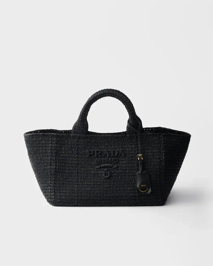 Bolso tote grande de ganchillo con detalles de cuero Bolso tote grande de ganchillo con detalles de cuero